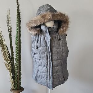 Banana Republic Gray Puffer Vest with Faux Fur Trim and Cream Lining NWOT